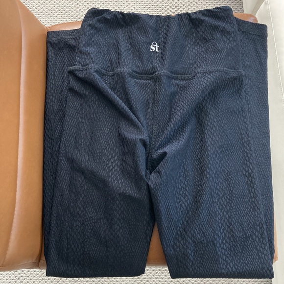 Black Leggings - Picture 3 of 3